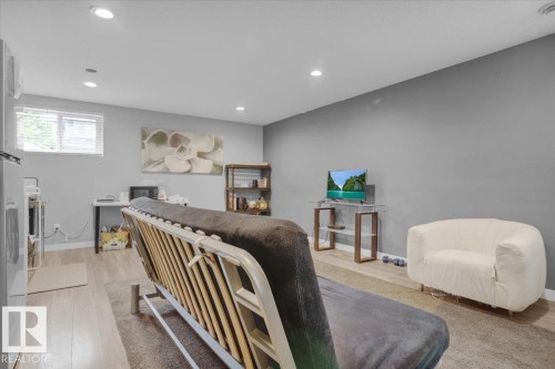 3635 44 Street, Edmonton, AB - Indoor Photo Showing Bedroom