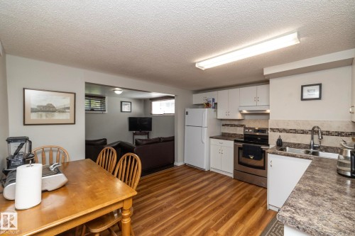 3418 120 Avenue, Edmonton, AB - Indoor