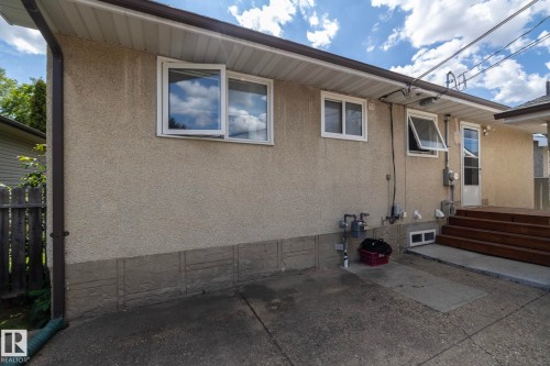 3418 120 Avenue, Edmonton, AB - Outdoor With Exterior