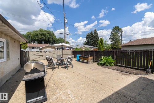 3418 120 Avenue, Edmonton, AB - Outdoor