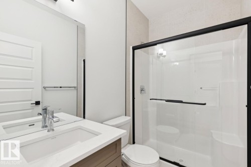 5013 Cawsey Link Sw, Edmonton, AB - Indoor Photo Showing Bathroom