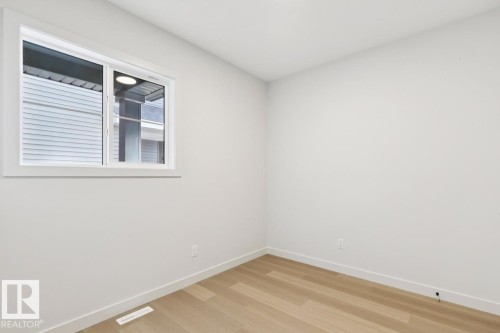 5013 Cawsey Link Sw, Edmonton, AB - Indoor Photo Showing Other Room