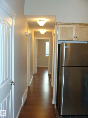 12124 122 Street, Edmonton, AB - Indoor Photo Showing Other Room