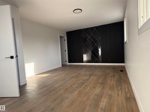 713 Village On The Green, Edmonton, AB - Indoor