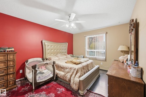 201 9010 106 Avenue, Edmonton, AB - Indoor Photo Showing Bedroom