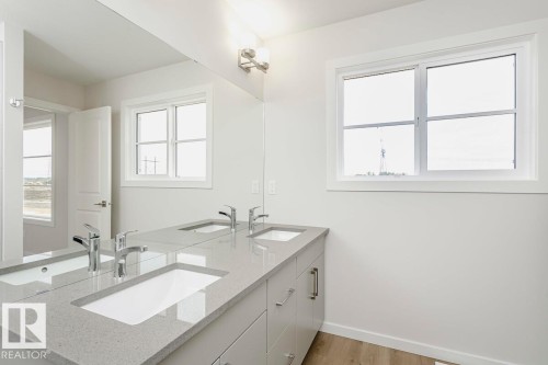 2371 Egret Way, Edmonton, AB - Indoor