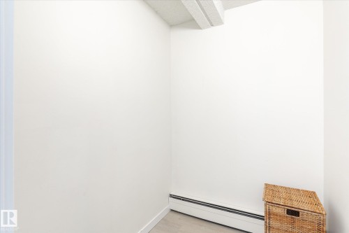 1412 9918 101 Street, Edmonton, AB - Indoor Photo Showing Other Room