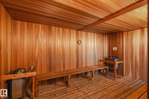 1412 9918 101 Street, Edmonton, AB - Indoor Photo Showing Other Room