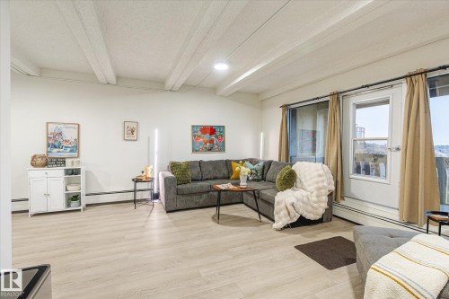 1412 9918 101 Street, Edmonton, AB - Indoor Photo Showing Other Room