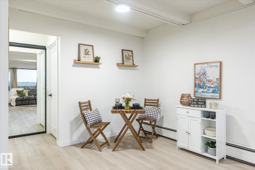 1412 9918 101 Street, Edmonton, AB - Indoor