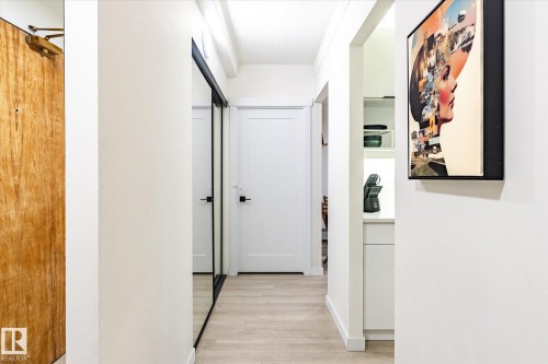 1412 9918 101 Street, Edmonton, AB - Indoor Photo Showing Other Room