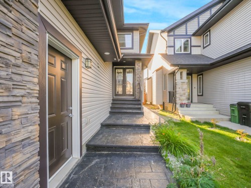 2612 Adam Court, Edmonton, AB - Outdoor With Facade