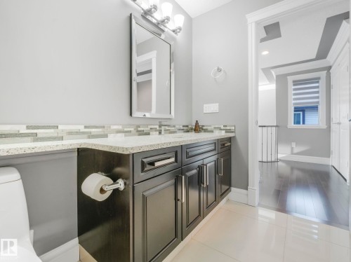 2612 Adam Court, Edmonton, AB - Indoor Photo Showing Bathroom