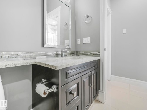 2612 Adam Court, Edmonton, AB - Indoor Photo Showing Bathroom