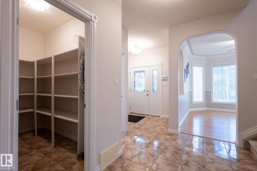 10708 76 Avenue, Edmonton, AB - Indoor Photo Showing Other Room