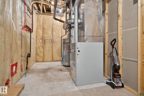 576 Glenwright Crescent, Edmonton, AB - Indoor Photo Showing Basement