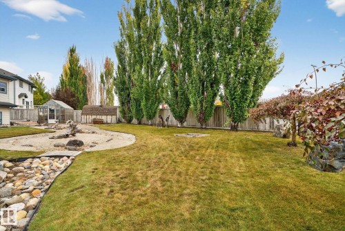 576 Glenwright Crescent, Edmonton, AB - Outdoor