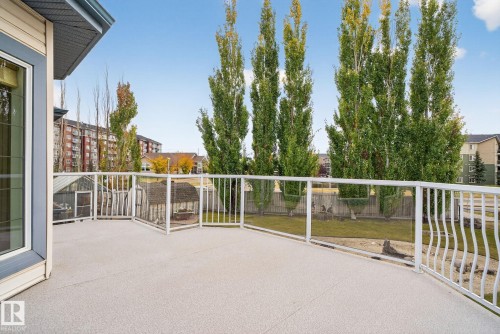 576 Glenwright Crescent, Edmonton, AB - Outdoor With Exterior