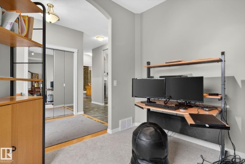 576 Glenwright Crescent, Edmonton, AB - Indoor Photo Showing Office