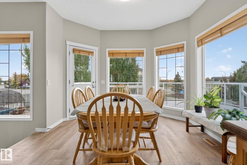 576 Glenwright Crescent, Edmonton, AB - Indoor Photo Showing Dining Room
