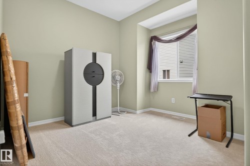 576 Glenwright Crescent, Edmonton, AB - Indoor Photo Showing Other Room