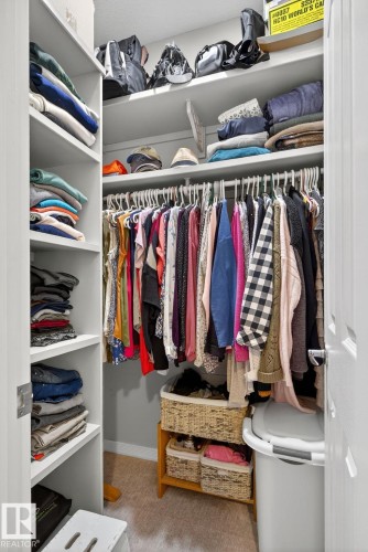 576 Glenwright Crescent, Edmonton, AB - Indoor With Storage