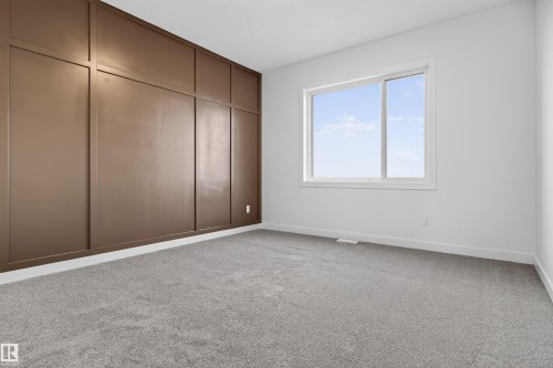 151 Pierwyck Loop, Spruce Grove, AB - Indoor Photo Showing Other Room