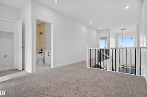 151 Pierwyck Loop, Spruce Grove, AB - Indoor Photo Showing Other Room