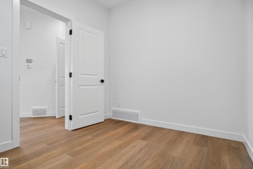 153 Pierwyck Loop, Spruce Grove, AB - Indoor Photo Showing Other Room