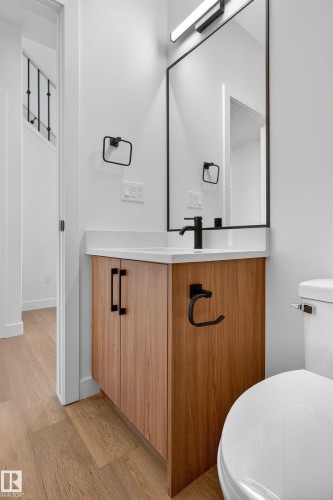 153 Pierwyck Loop, Spruce Grove, AB - Indoor Photo Showing Bathroom