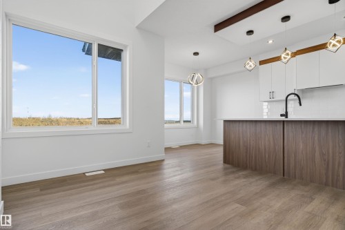 153 Pierwyck Loop, Spruce Grove, AB - Indoor Photo Showing Other Room