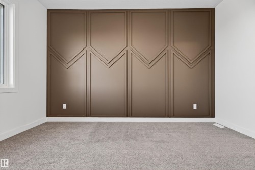 153 Pierwyck Loop, Spruce Grove, AB - Indoor Photo Showing Other Room