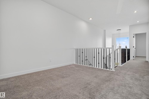 153 Pierwyck Loop, Spruce Grove, AB - Indoor Photo Showing Other Room
