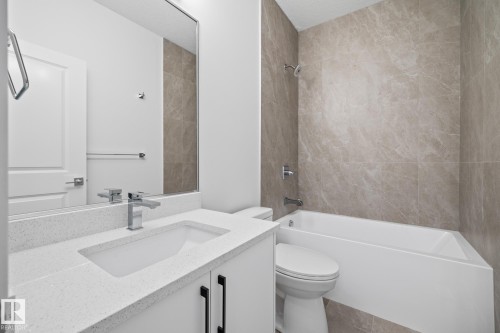 95 Ficus Way, Fort Saskatchewan, AB - Indoor Photo Showing Bathroom