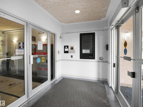 102 10511 42 Avenue, Edmonton, AB - Indoor Photo Showing Other Room