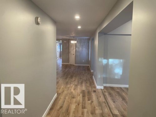 596 Evergreen Park, Edmonton, AB - Indoor Photo Showing Other Room