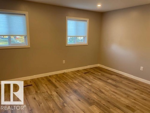 596 Evergreen Park, Edmonton, AB - Indoor Photo Showing Other Room