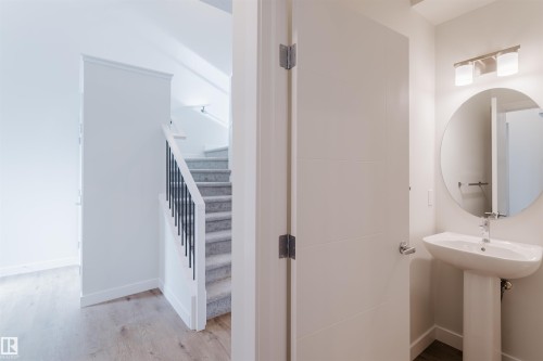 358 Bluff Cove, Leduc, AB - Indoor Photo Showing Bathroom