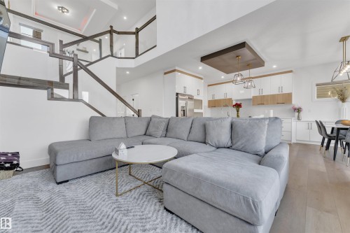 445 Roberts Crescent, Leduc, AB - Indoor Photo Showing Living Room