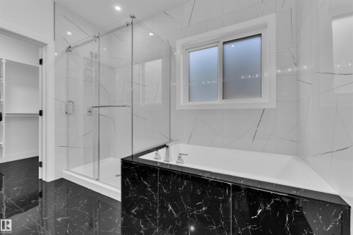 445 Roberts Crescent, Leduc, AB - Indoor Photo Showing Bathroom