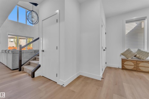 445 Roberts Crescent, Leduc, AB - Indoor