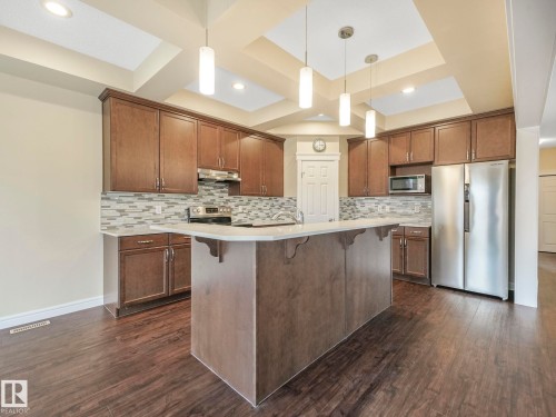 1427 161 Street, Edmonton, AB - Indoor Photo Showing Kitchen With Upgraded Kitchen