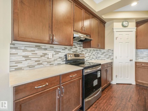 1427 161 Street, Edmonton, AB - Indoor Photo Showing Kitchen