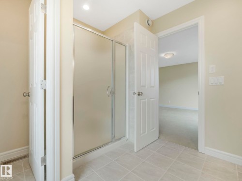 1427 161 Street, Edmonton, AB - Indoor