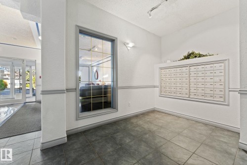 404 10511 42 Avenue, Edmonton, AB - Indoor Photo Showing Other Room