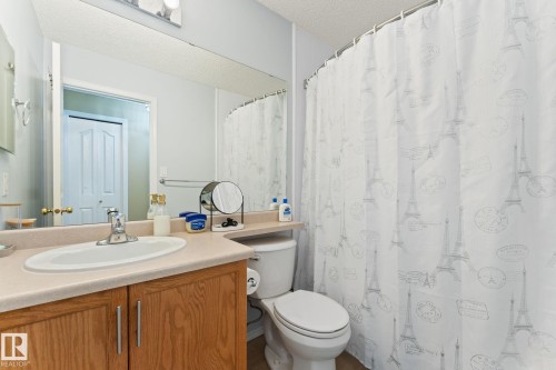 404 10511 42 Avenue, Edmonton, AB - Indoor Photo Showing Bathroom