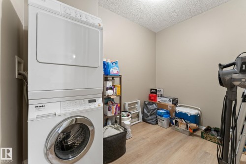404 10511 42 Avenue, Edmonton, AB - Indoor Photo Showing Laundry Room
