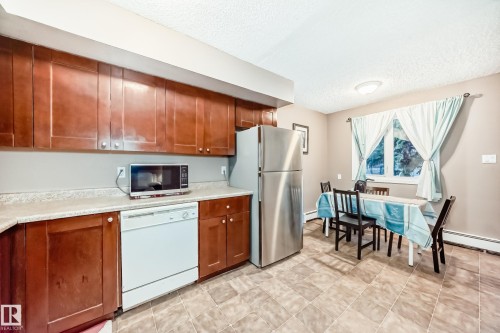 119 16340 109 Street, Edmonton, AB - Indoor Photo Showing Kitchen