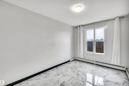 106 667 Watt Boulevard, Edmonton, AB - Indoor Photo Showing Other Room