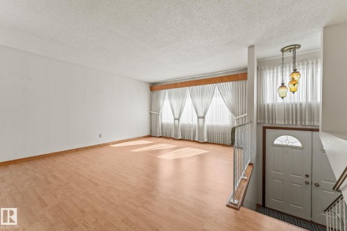 13820 86 Street, Edmonton, AB - Indoor Photo Showing Other Room